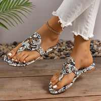 Snake Pattern White