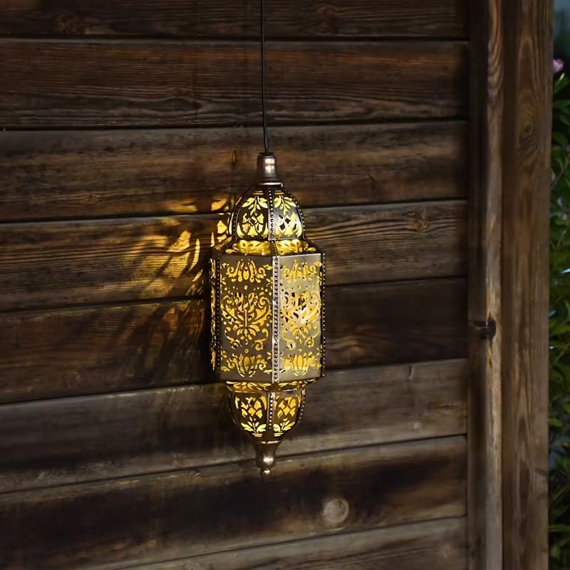 Baroque Style Solar Garden Lantern – Vintage Outdoor Light for Patio, Yard and Pathway Decor🏺
