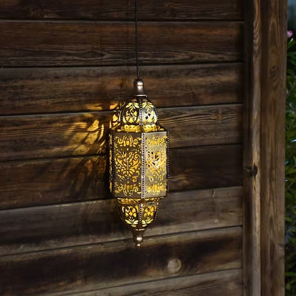Baroque Style Solar Garden Lantern – Vintage Outdoor Light for Patio, Yard and Pathway Decor🏺